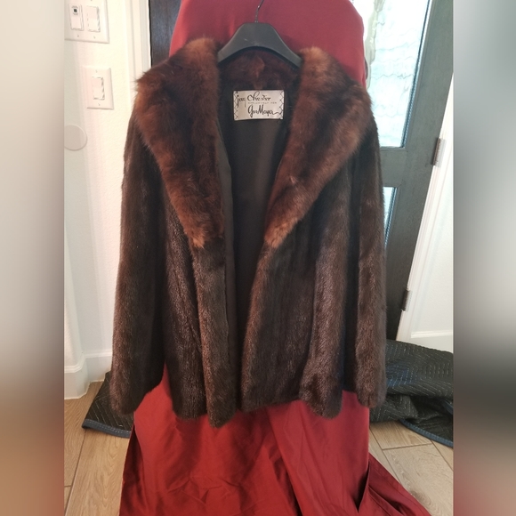 Jay Chester for Gus Meyer Female Mahogany Mink Jacket, Size Small - Picture 2 of 4